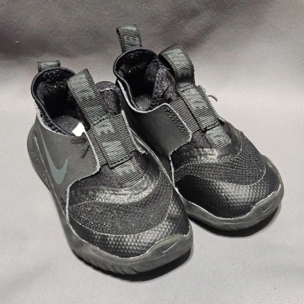 Nike Flex Runner Toddler Boys Shoes Black AT4665-003 Size‎ 7C Slip On Sneakers